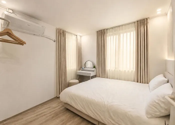 Creamy Bay Apartment